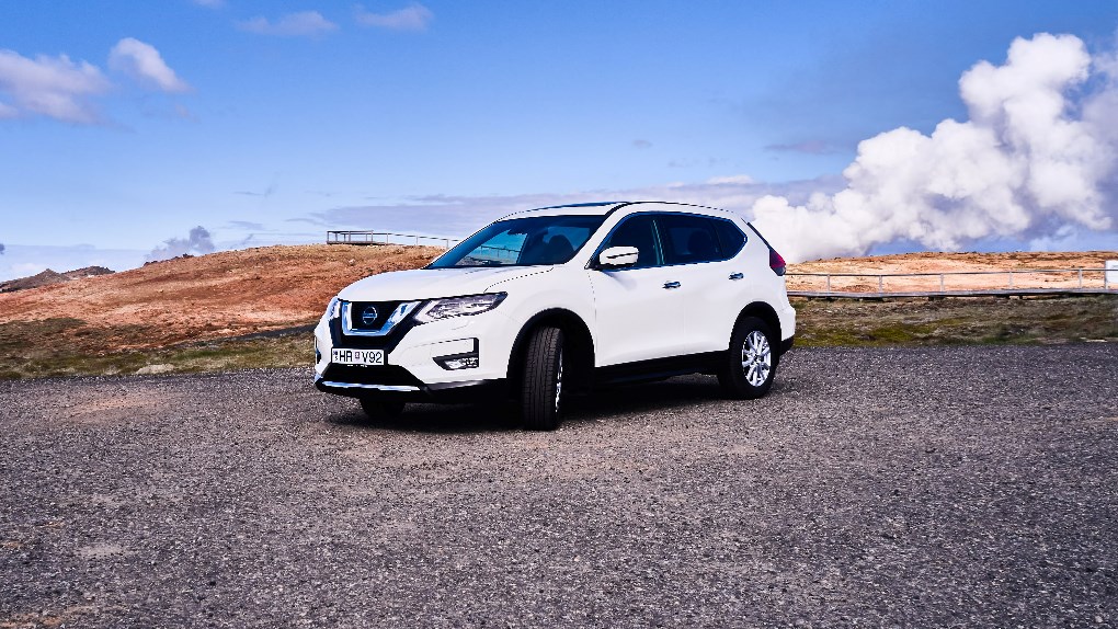 A 4x4 rental car will always be the safest choice if you're going to visit West Iceland, no matter the season.