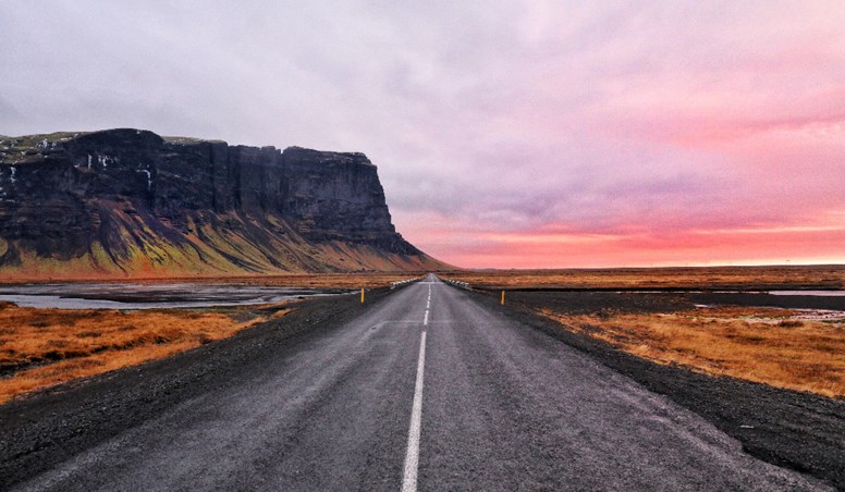 The Best Scenic Driving Routes in Iceland