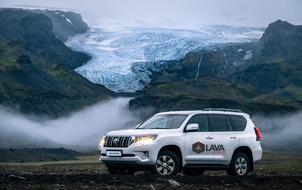 La costa sur de Islandia está llena de maravillas islandesas, y los glaciares son una de ellas.