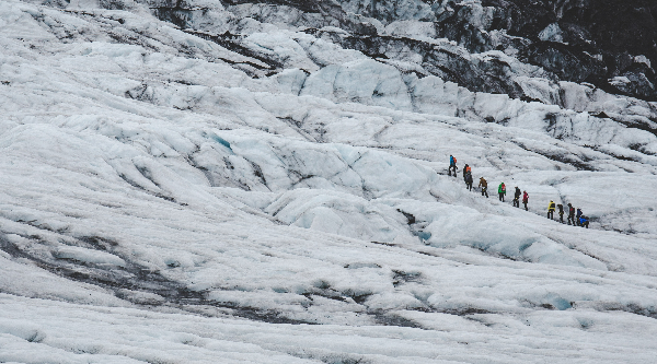Prepárate para caminar por los glaciares de Islandia