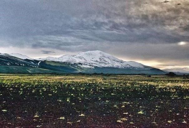 Icelandic Mountain Scenery