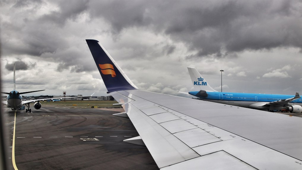 louer votre voiture à l'aéroport international d'Islande KEF