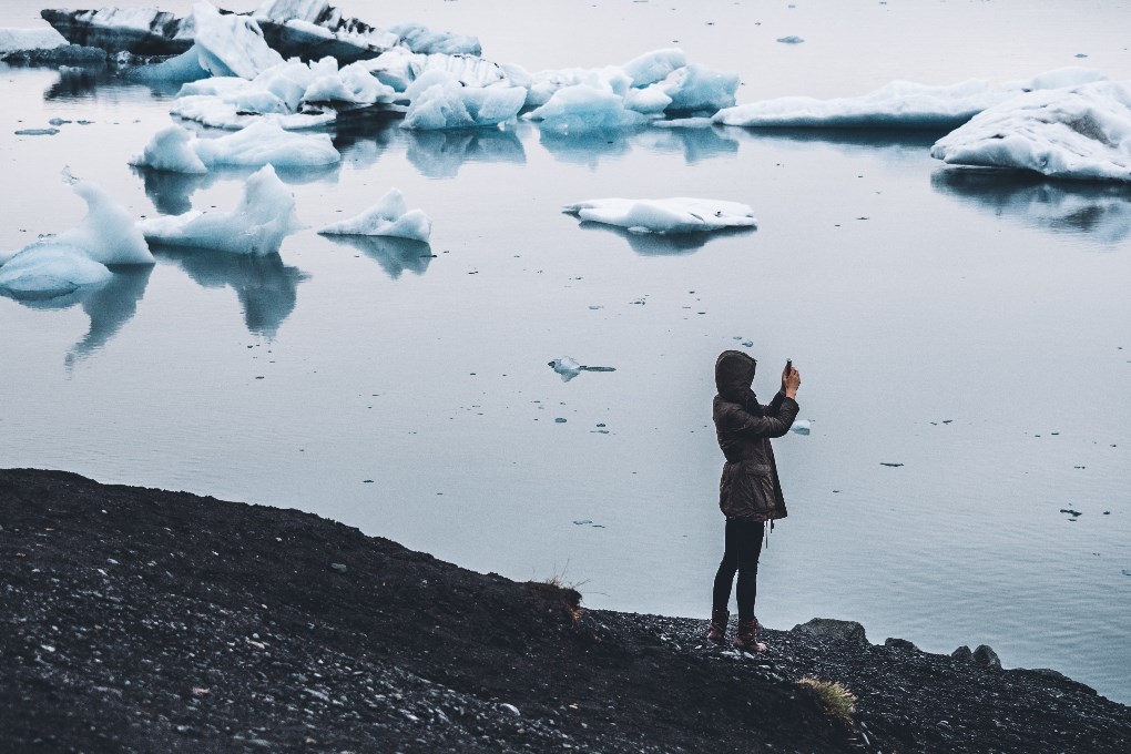 Lisez tout ce qu'il faut emporter pour un voyage en Islande avant de commencer, afin de ne rien manquer.
