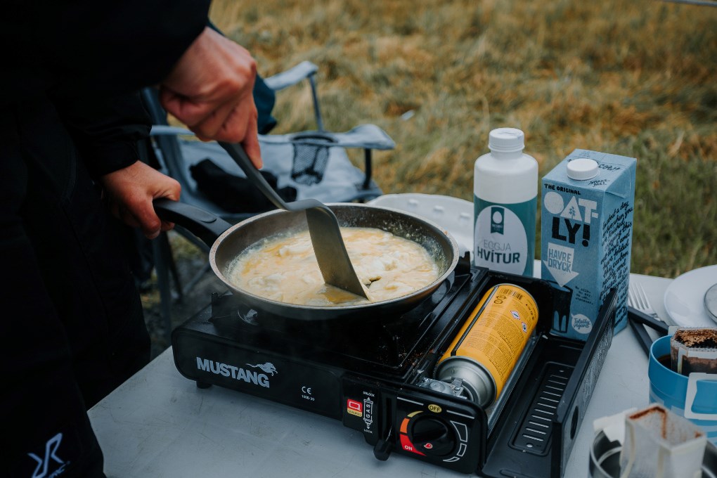 You can cook your own meals while traveling in Iceland in a campervan