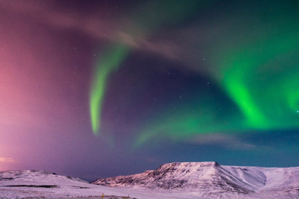 Si viajas a Islandia en invierno, podrás ver auroras boreales