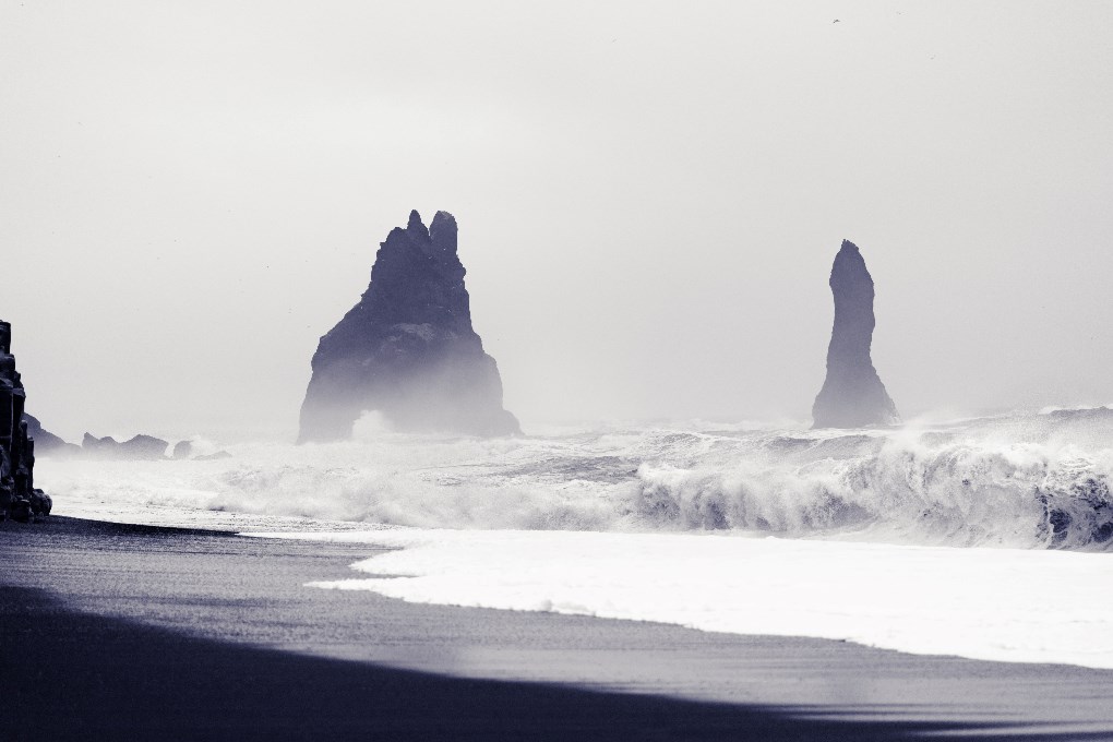 La plage noire de Reynisfjara en Islande