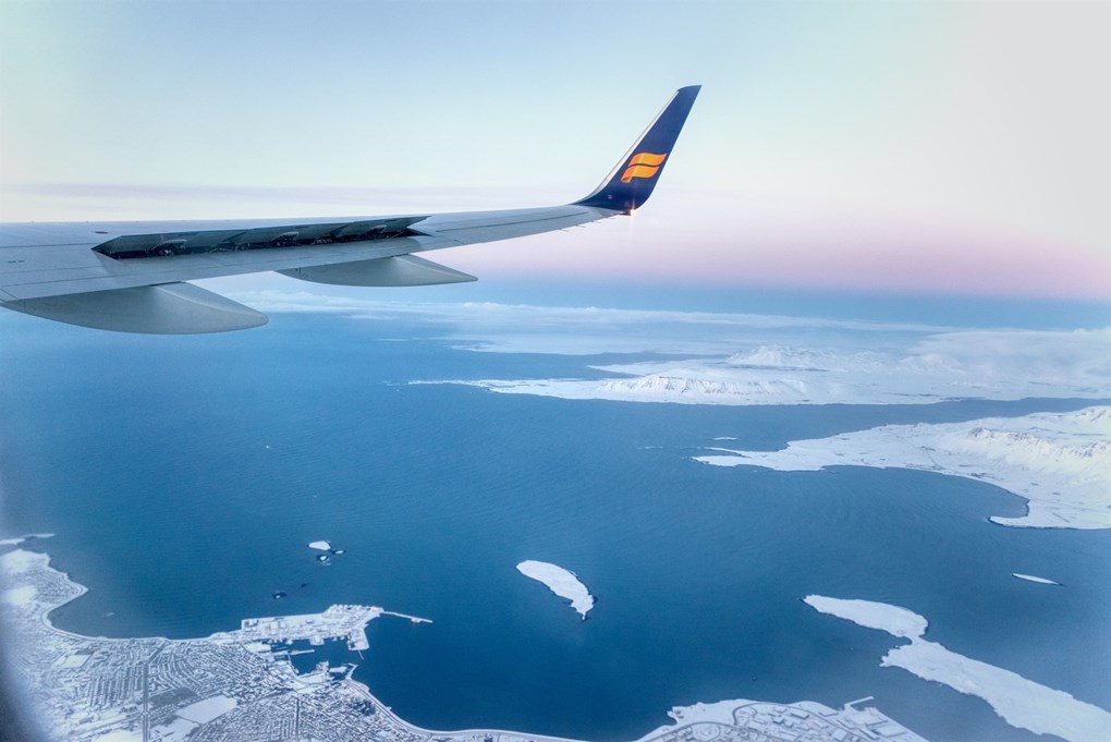 travelling in Iceland by plane