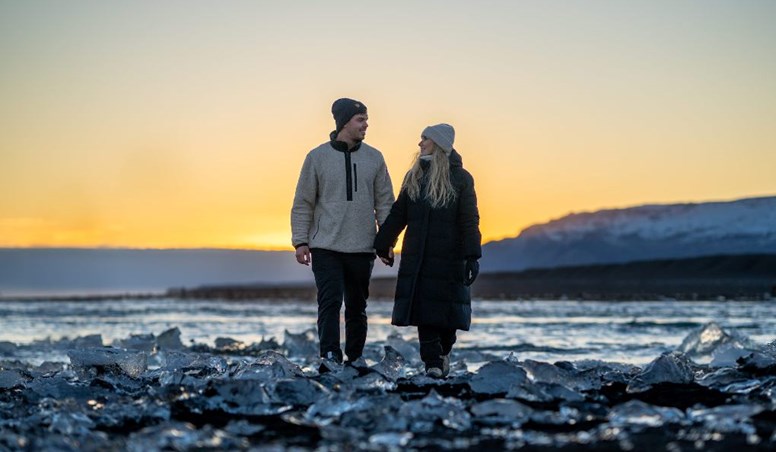 Guide to Visiting Diamond Beach and Glacier Lagoon in Iceland