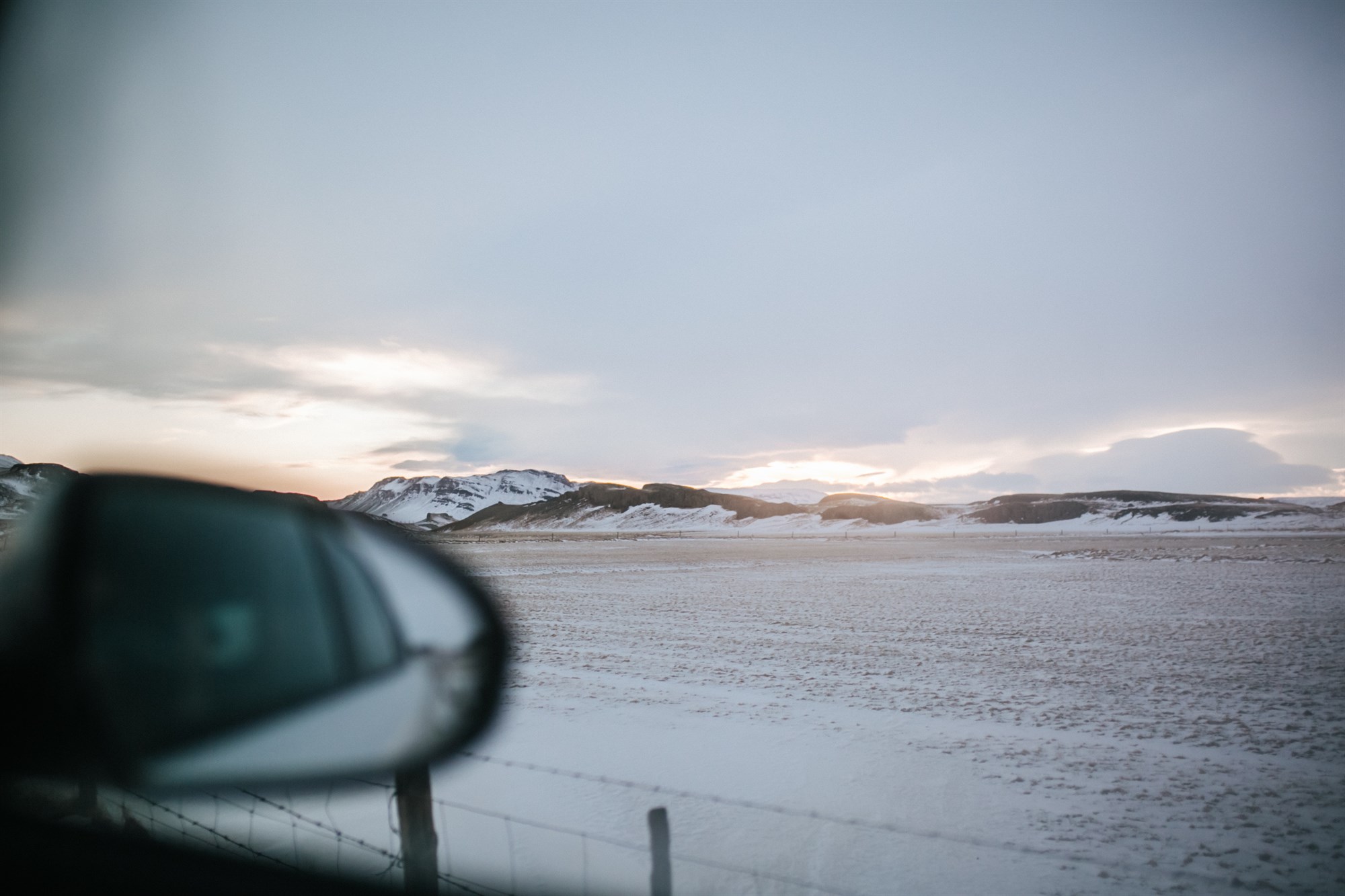 Iceland is always cover by heavy snow in winter, it is  a challenge to self drive in winter
