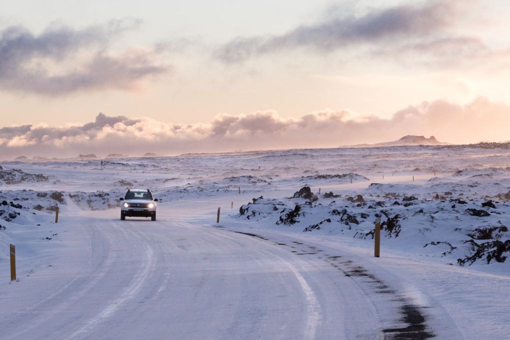 Conducir por Islandia en invierno: 7 cosas que hay que saber y consejos prácticos