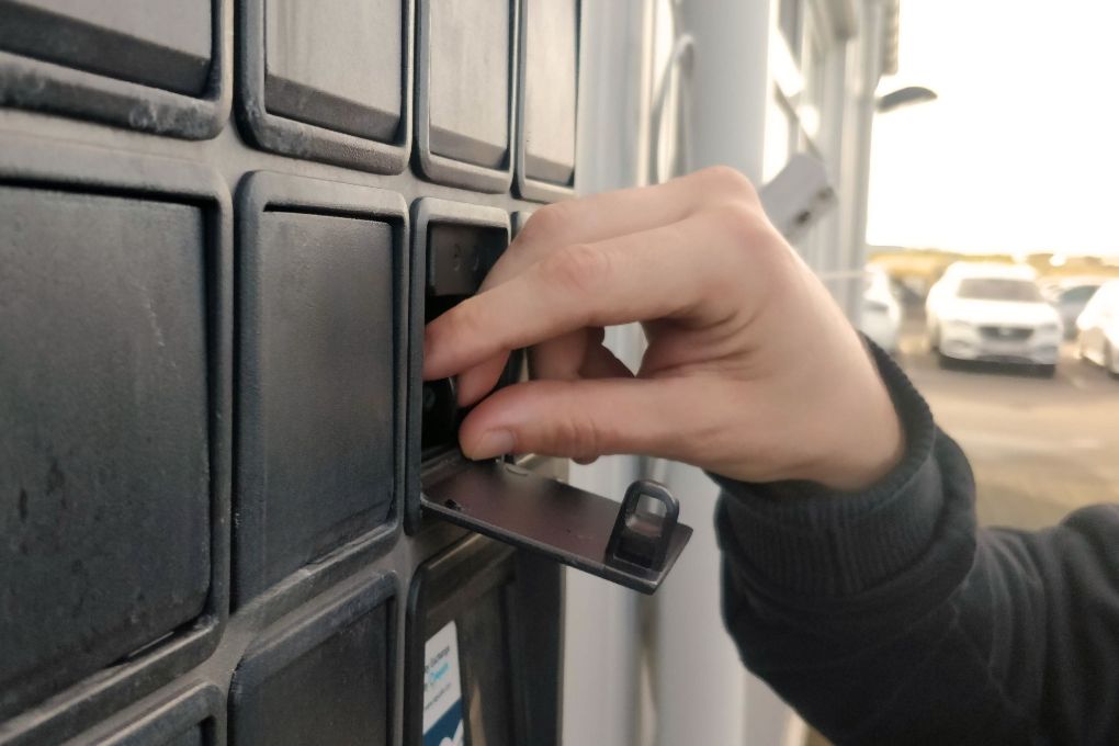 Autoservicio para recoger y dejar su coche 24/7