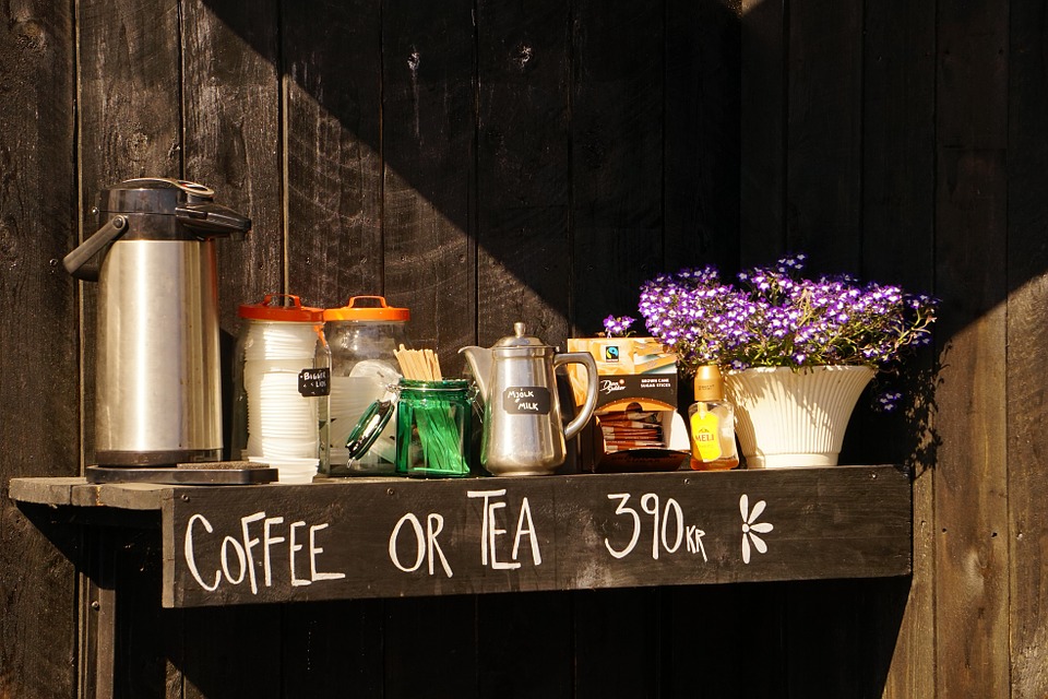 Coffee is still a favorite in Iceland and there are many good Icelandic coffee houses around the country so coffee enthusiasts who rent a car to drive around Iceland don´t have to fear being without their daily creamy latte or steaming espresso.