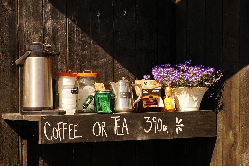 Coffee is still a favourite in Iceland and there are many good Icelandic coffee houses around the country so coffee enthusiasts who rent a car to drive around Iceland don´t have to fear being without their daily creamy latte or steaming espresso.