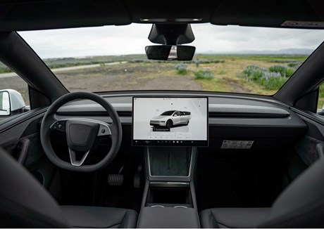 Tesla Model Y (AWD)